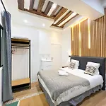 Urban Flat 67 - Spacious Parisian Flat In Paris